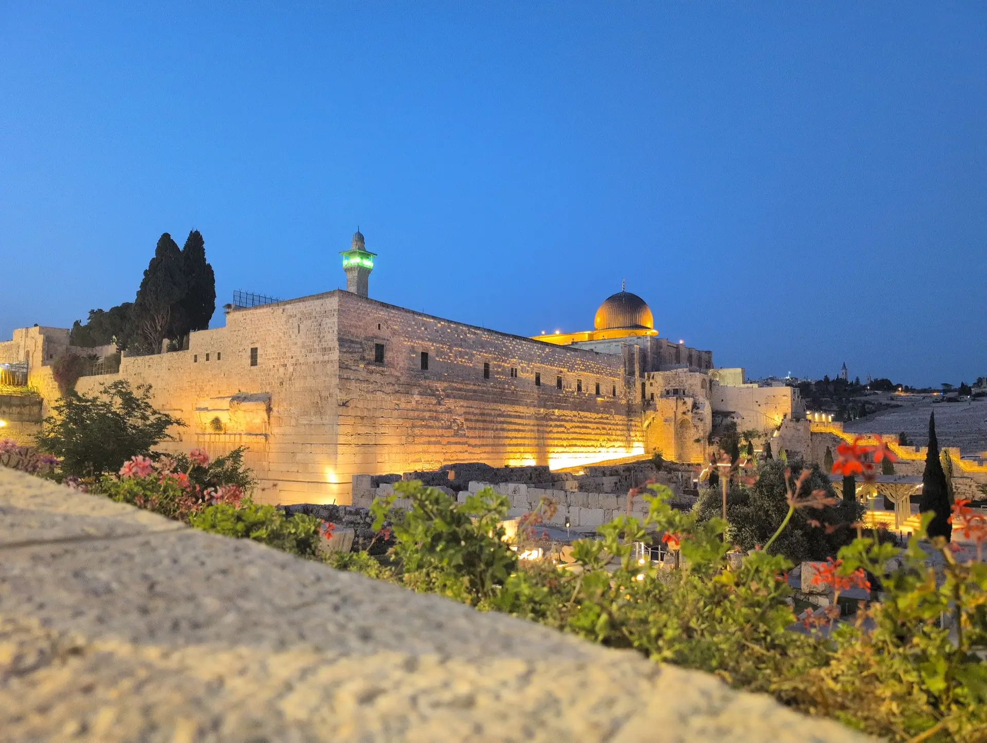 You are currently viewing Joan in Jerusalem